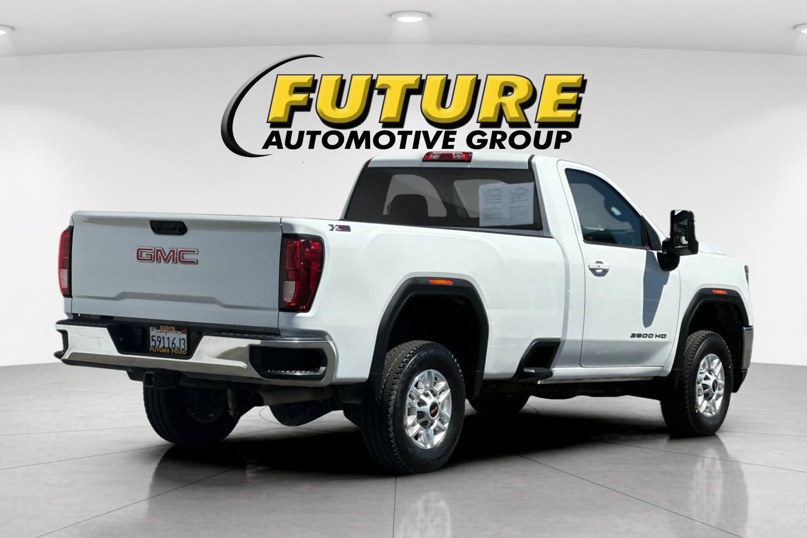Used 2022 White GMC SLE image 3