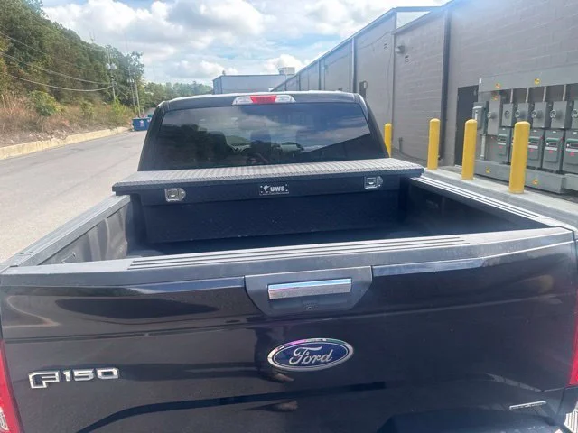 Used 2016 Black Ford XLT image 4