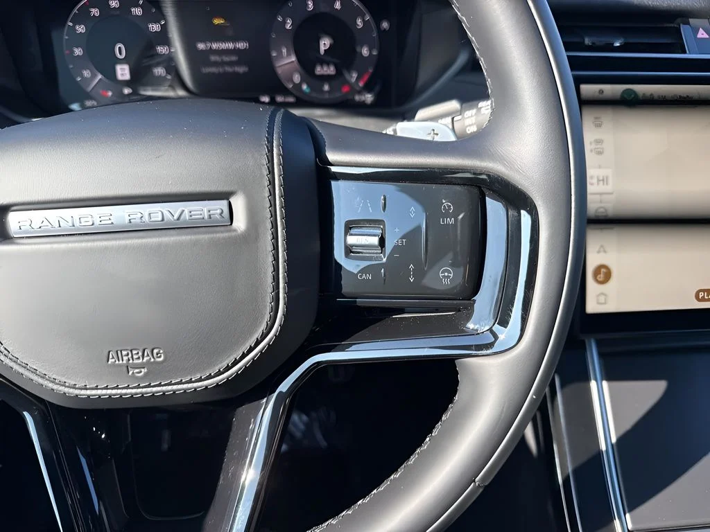 Used 2024 Gray Land Rover Dynamic SE image 17