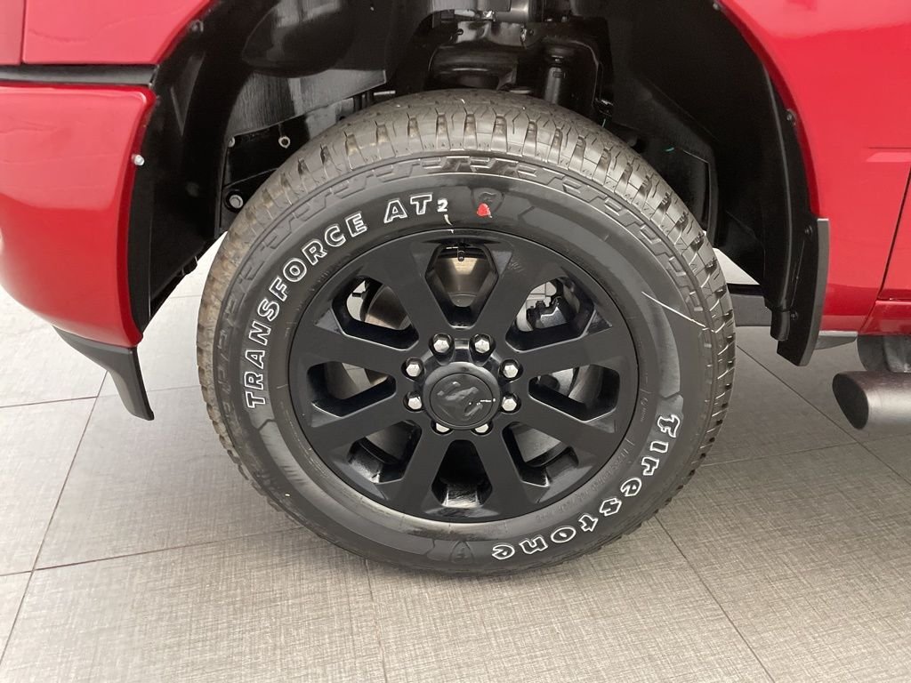 New 2026 Molten Red Pearlcoat RAM Black Express image 7