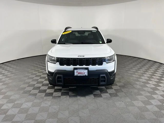 Used 2026 White Jeep Limited image 2