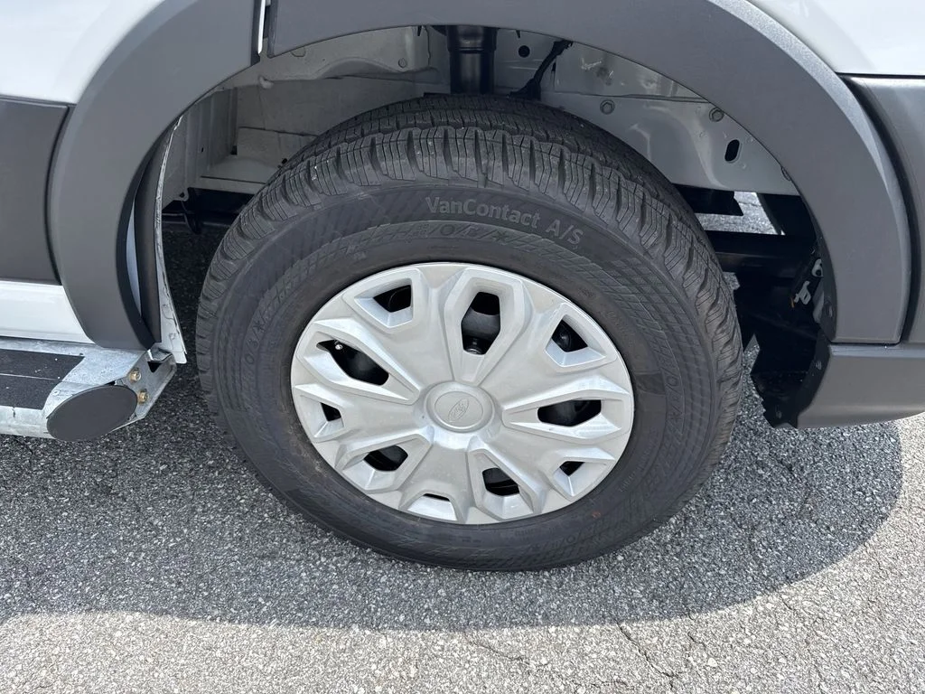 Used 2025 White Ford Base image 12