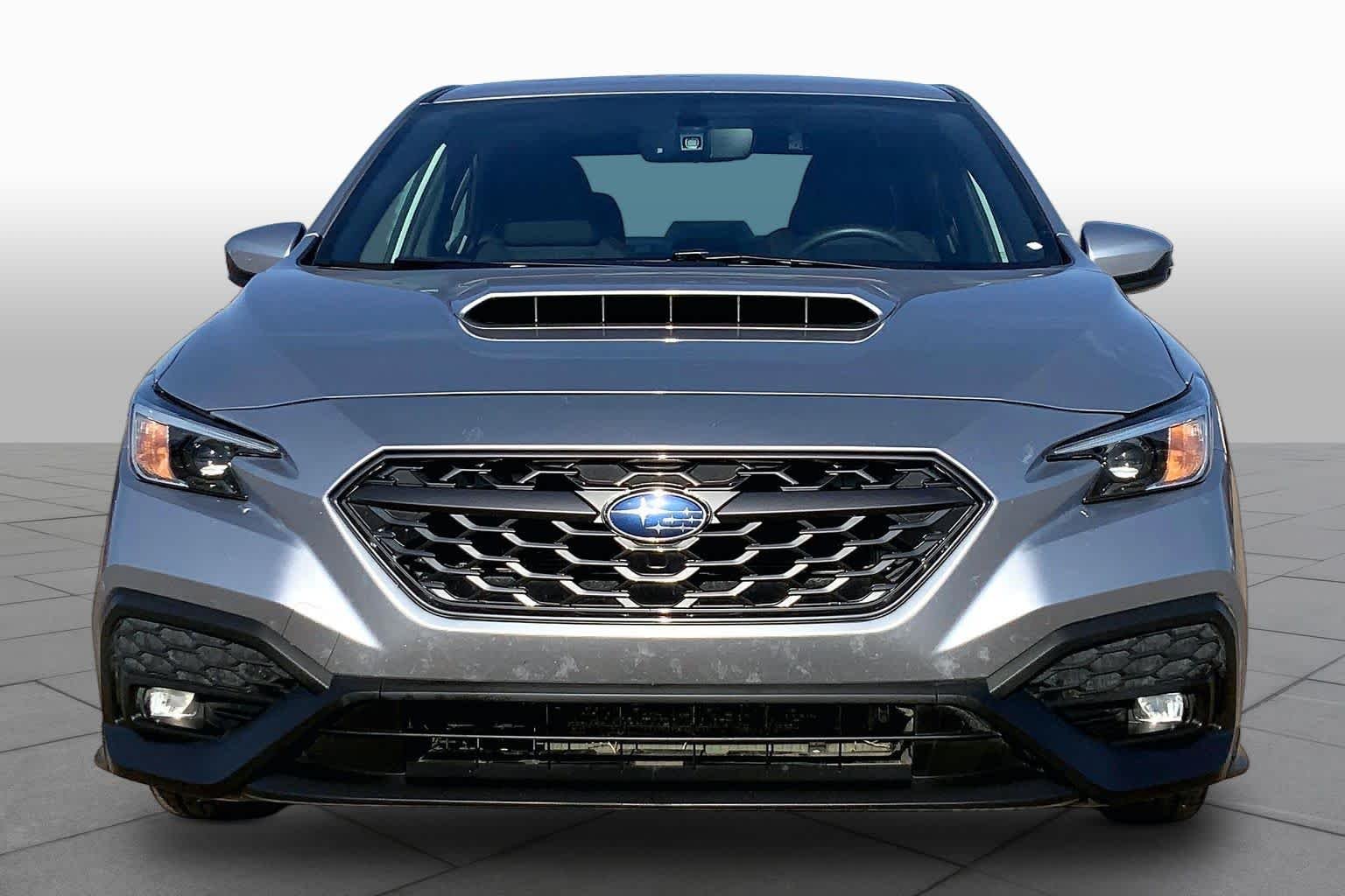 Used 2023 Ice Silver Metallic Subaru Premium image 4