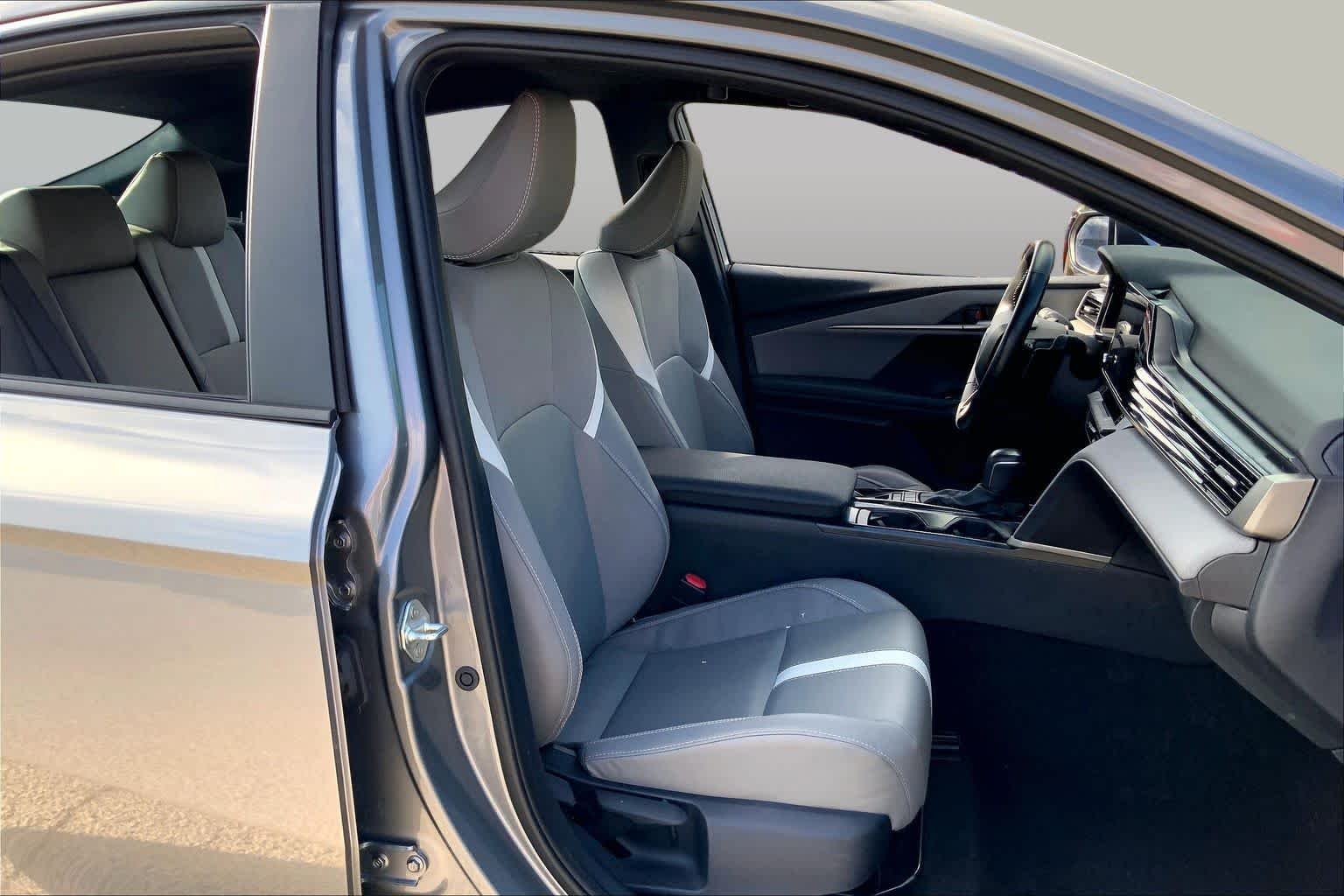 Used 2025 Heavy Metal Toyota SE image 9