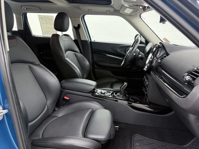 Used 2022 Blue MINI Signature image 21