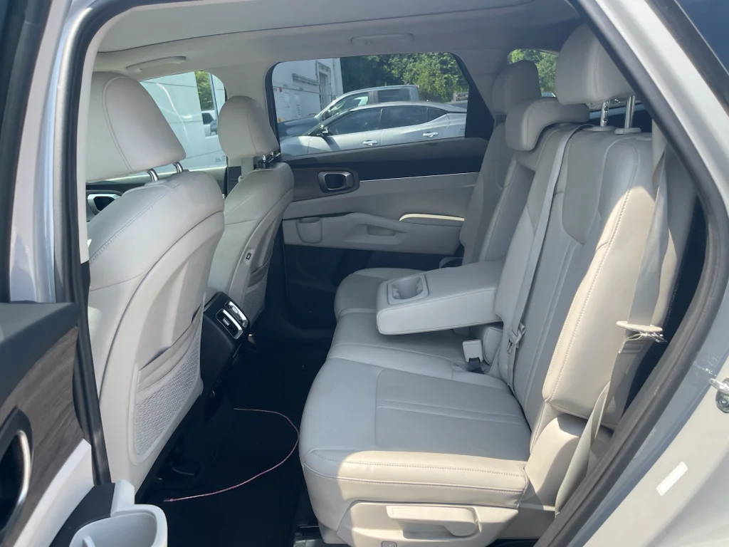 Used 2023 Wolf Gray Kia X-Line S image 7