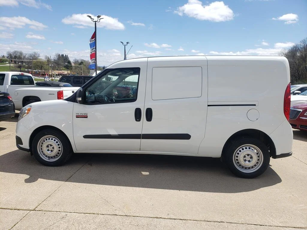 Used 2022 Bright White Ram Tradesman image 7