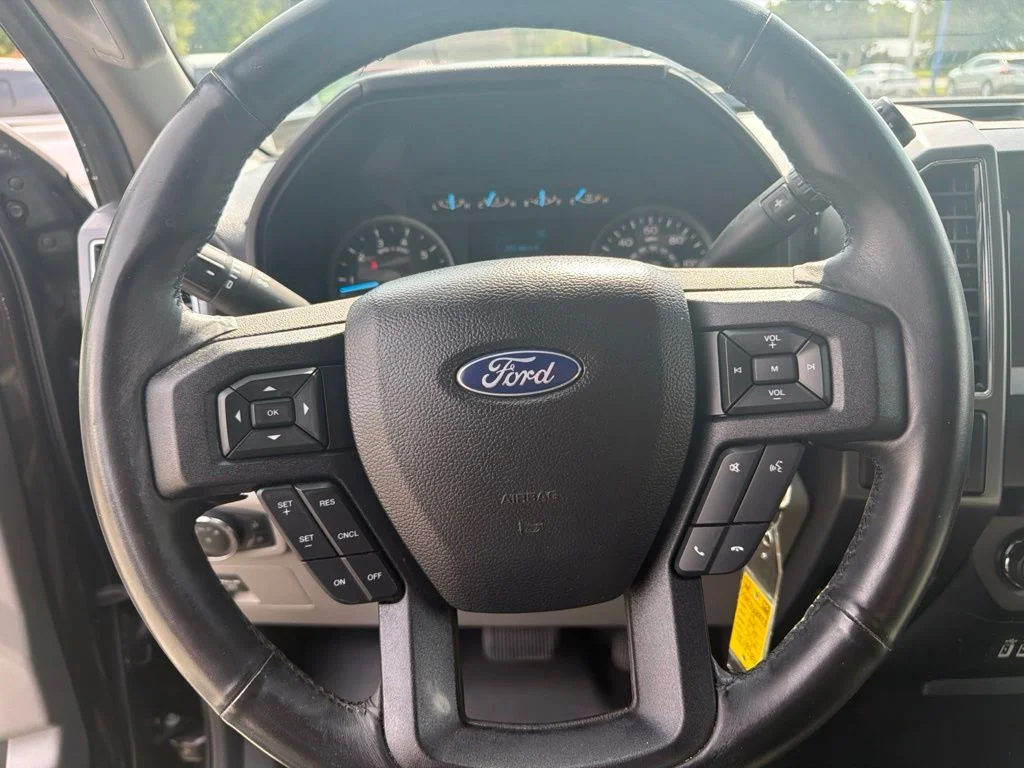 Used 2019 Red Ford XLT image 18