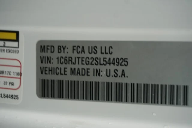 Used 2025 WHITE Jeep Mojave image 34