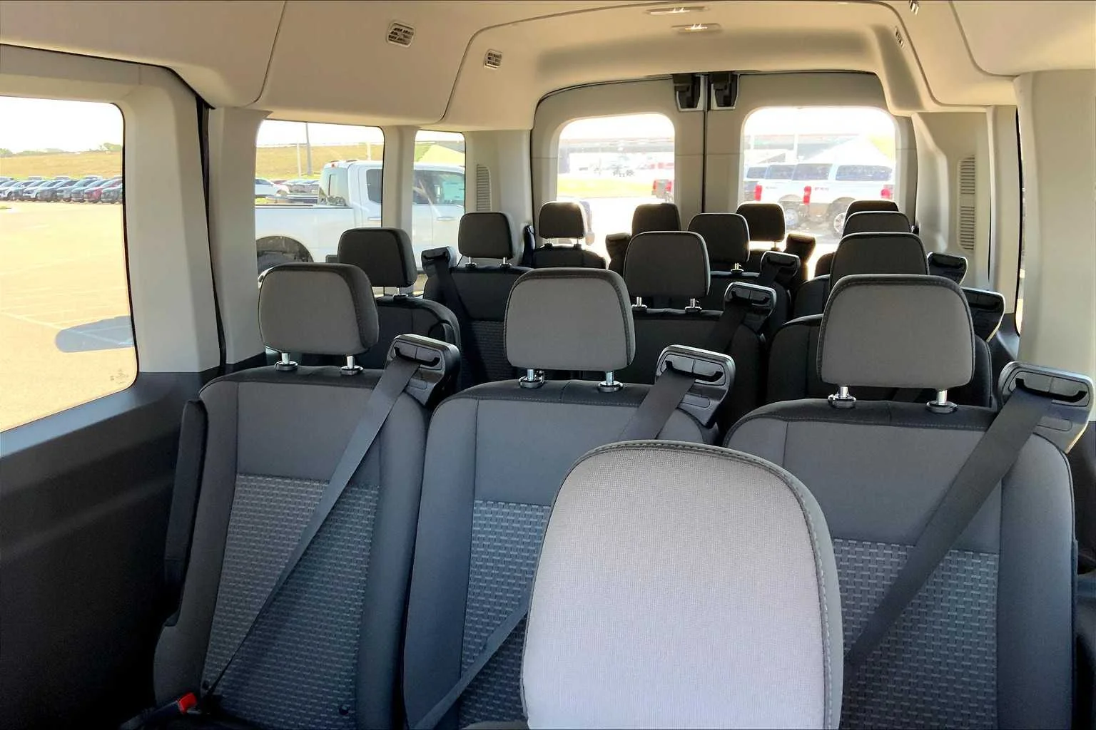 2025 Ford Transit Passenger Van XLT - Photo 18