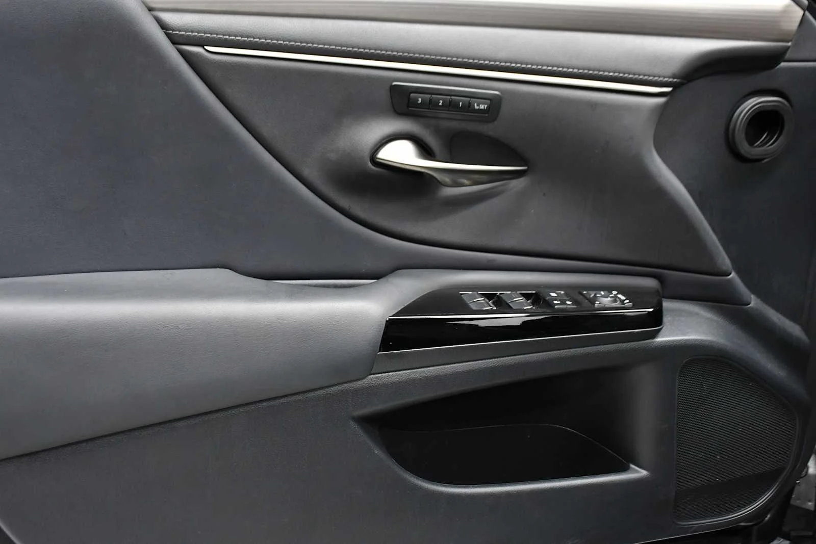 Certified Used 2022 CLOUDBURST GRAY Lexus F SPORT image 14