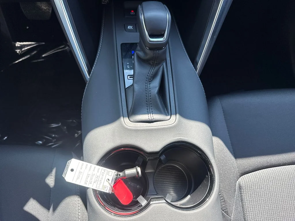 Used 2024 Blueprint Toyota LE image 23