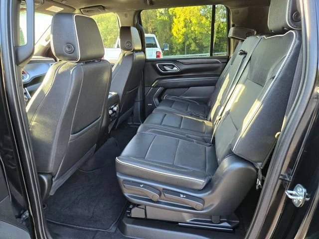 Used 2023 ONYX BLACK GMC SLT image 11