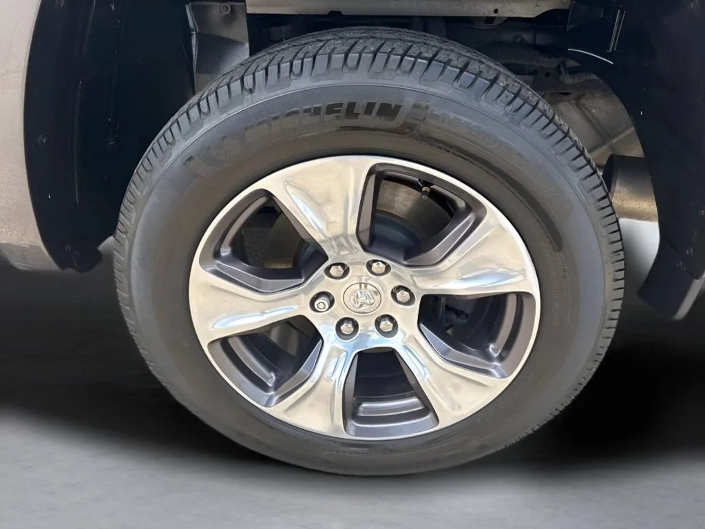 Used 2019  Ram Laramie image 34