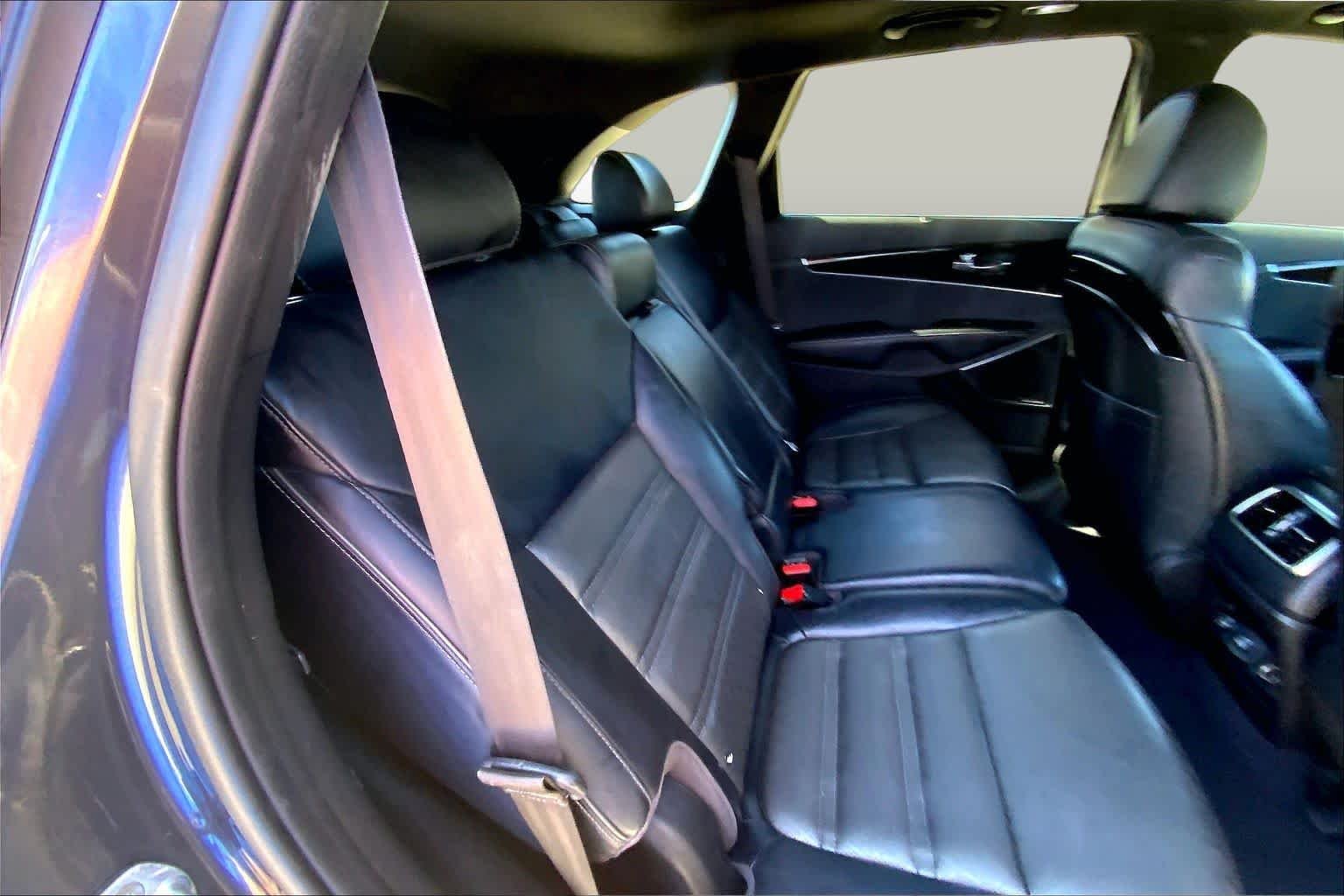 Used 2019 Platinum Graphite Kia SX Limited V6 image 19