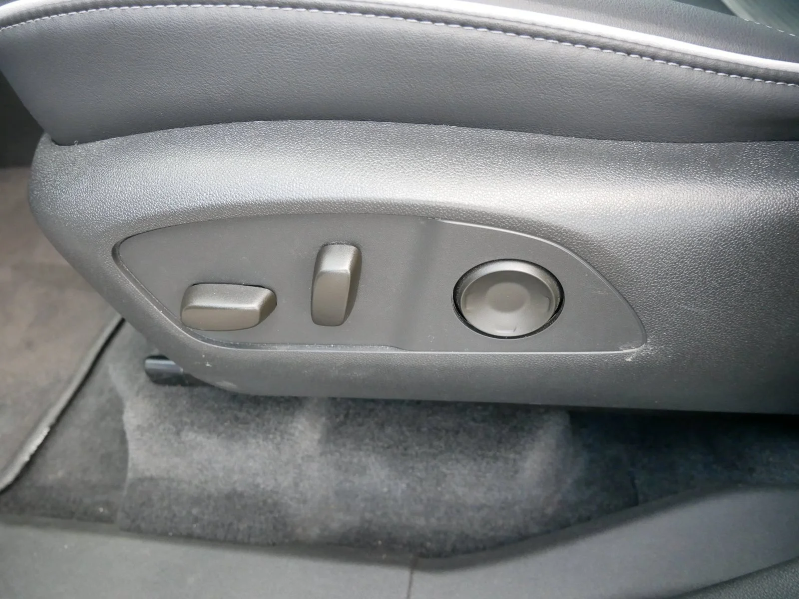 Certified Used 2026 Summit White Buick Sport Touring image 15