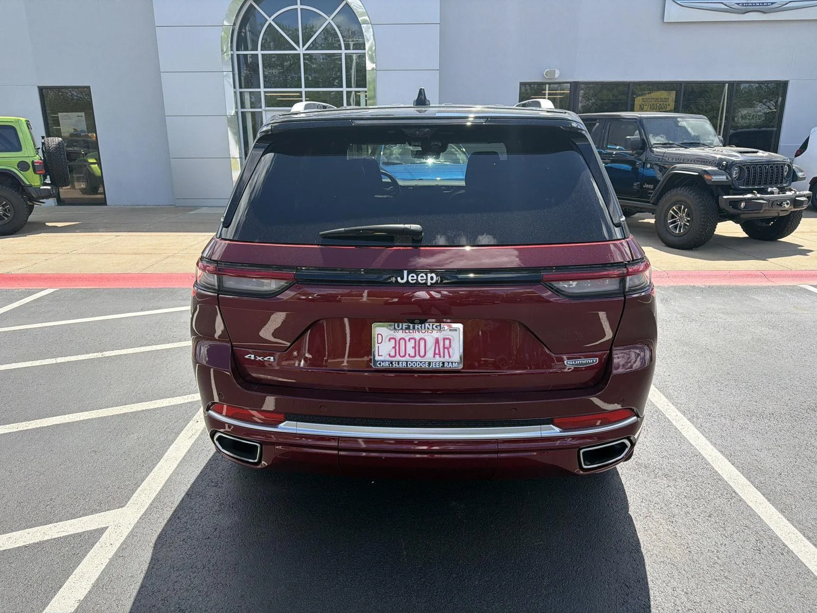 Used 2023 Velvet Red Pearlcoat Jeep Summit image 8