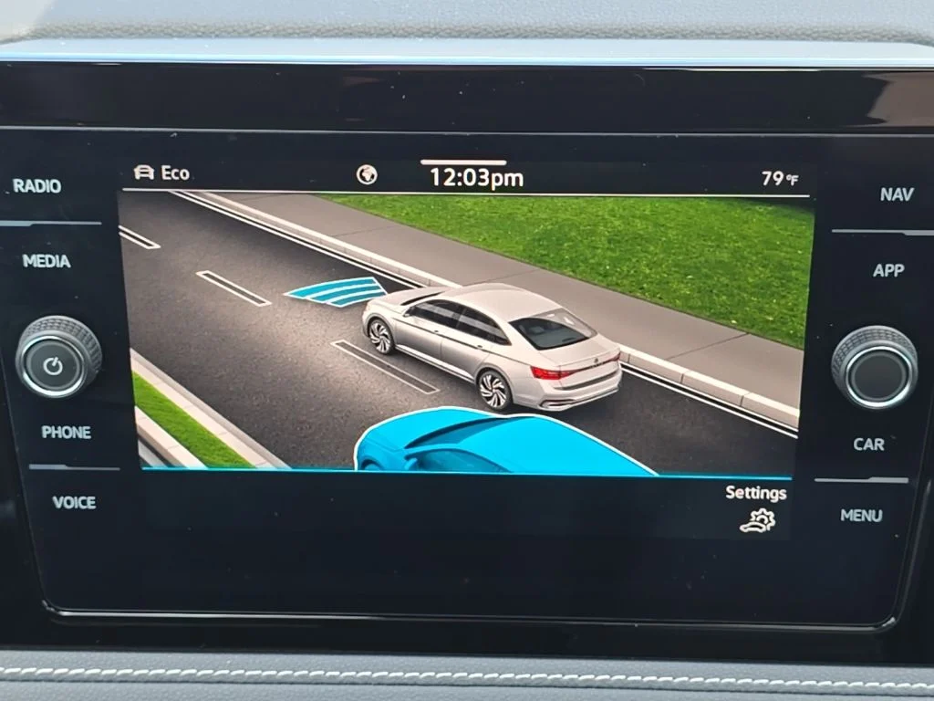 2025 Volkswagen Jetta SEL - Photo 17