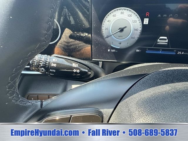 Used 2024 White Hyundai SEL image 30