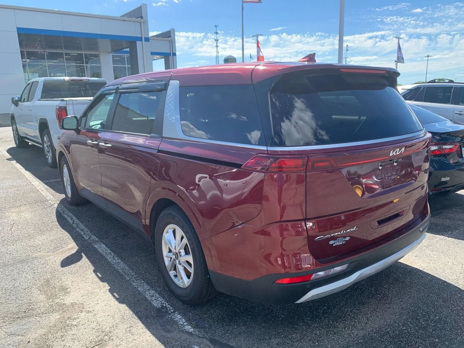 Used 2022 Red Kia LX Seat Package image 4