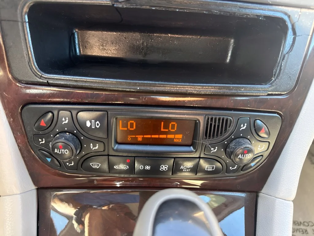 Used 2004 Red Mercedes-Benz C 320 image 16