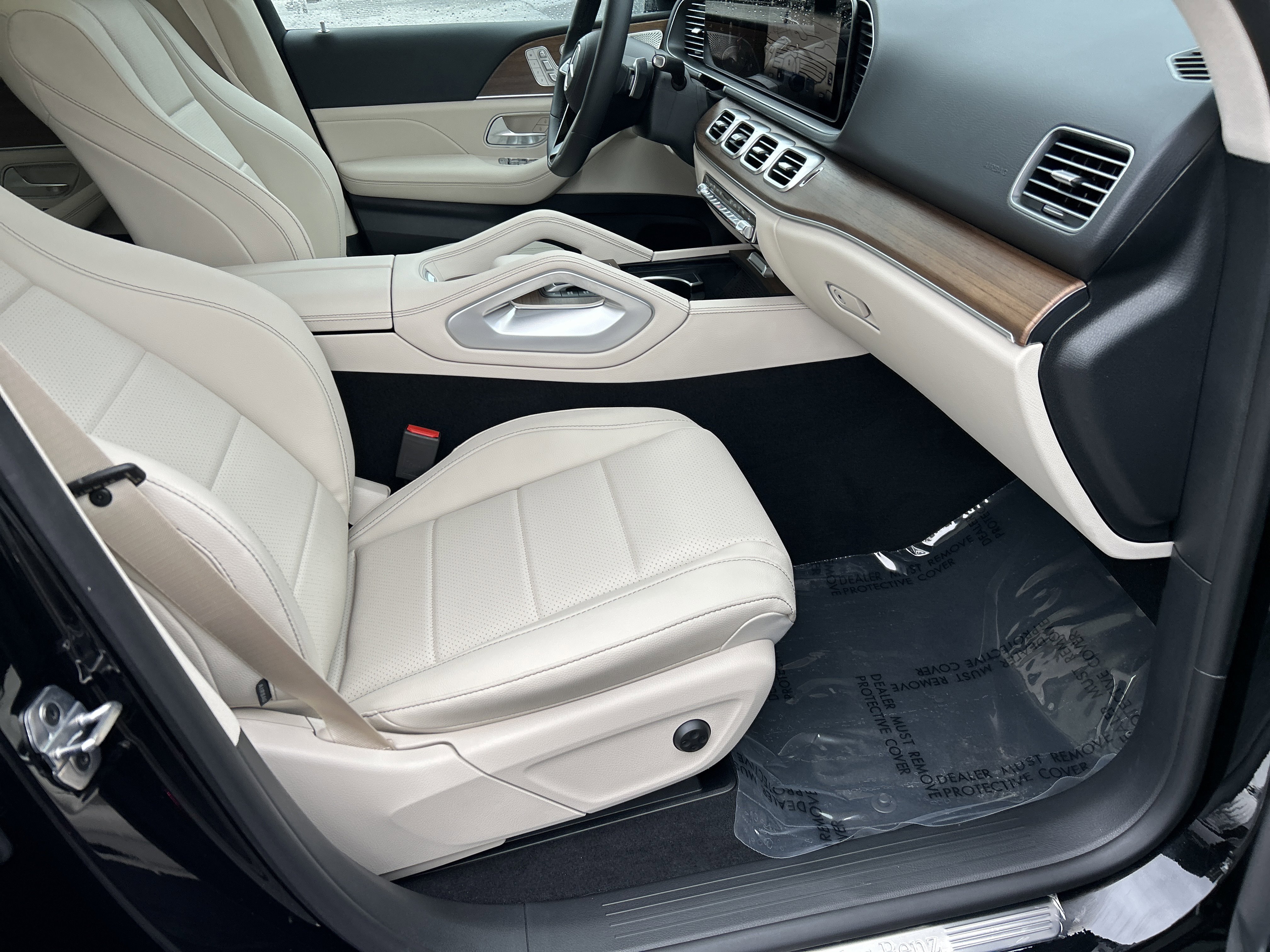 New 2026 Obsidian Black Metallic Mercedes-Benz GLE 450 4MATIC® SUV image 43