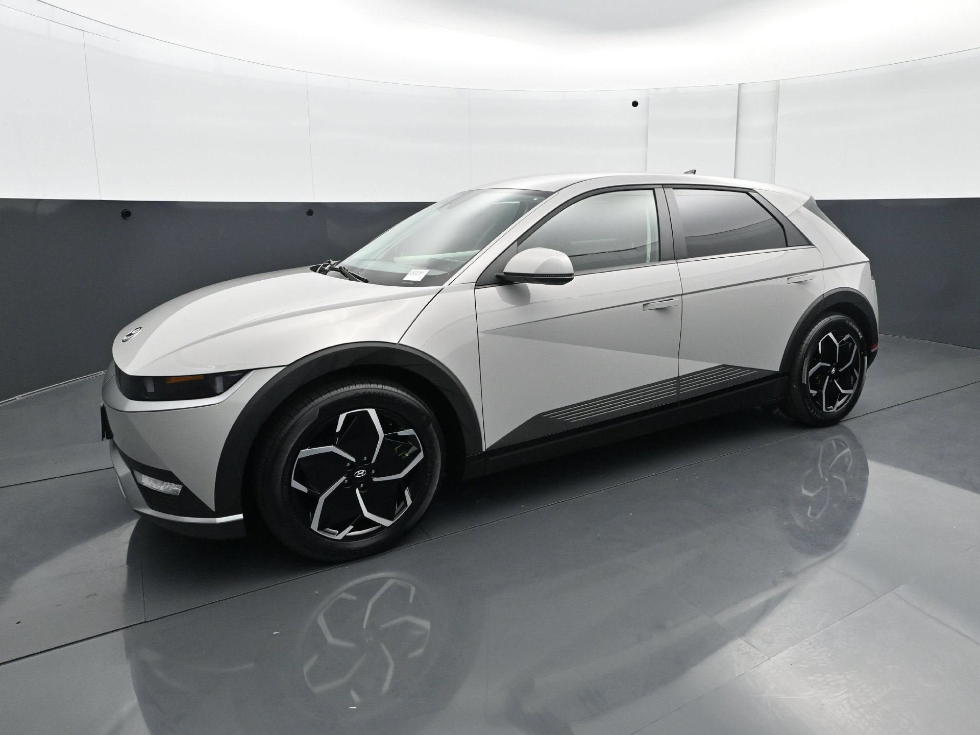 Certified 2024 Hyundai IONIQ 5 SEL with VIN KM8KNDDF3RU273614 for sale in Minneapolis, Minnesota