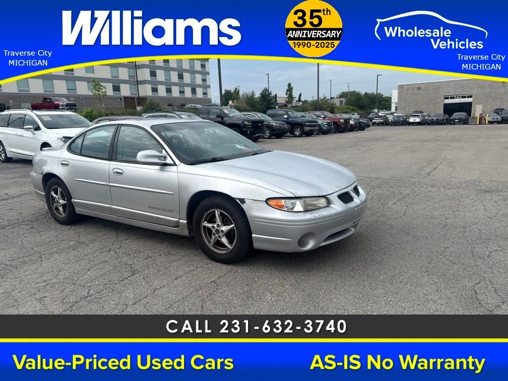 Used 2001 Galaxy Silver Metallic Pontiac GT image 3