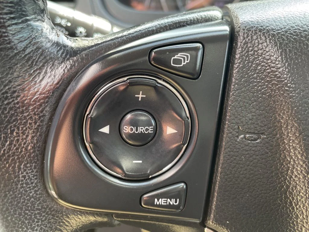 Used 2015 Gray Honda EX-L image 16