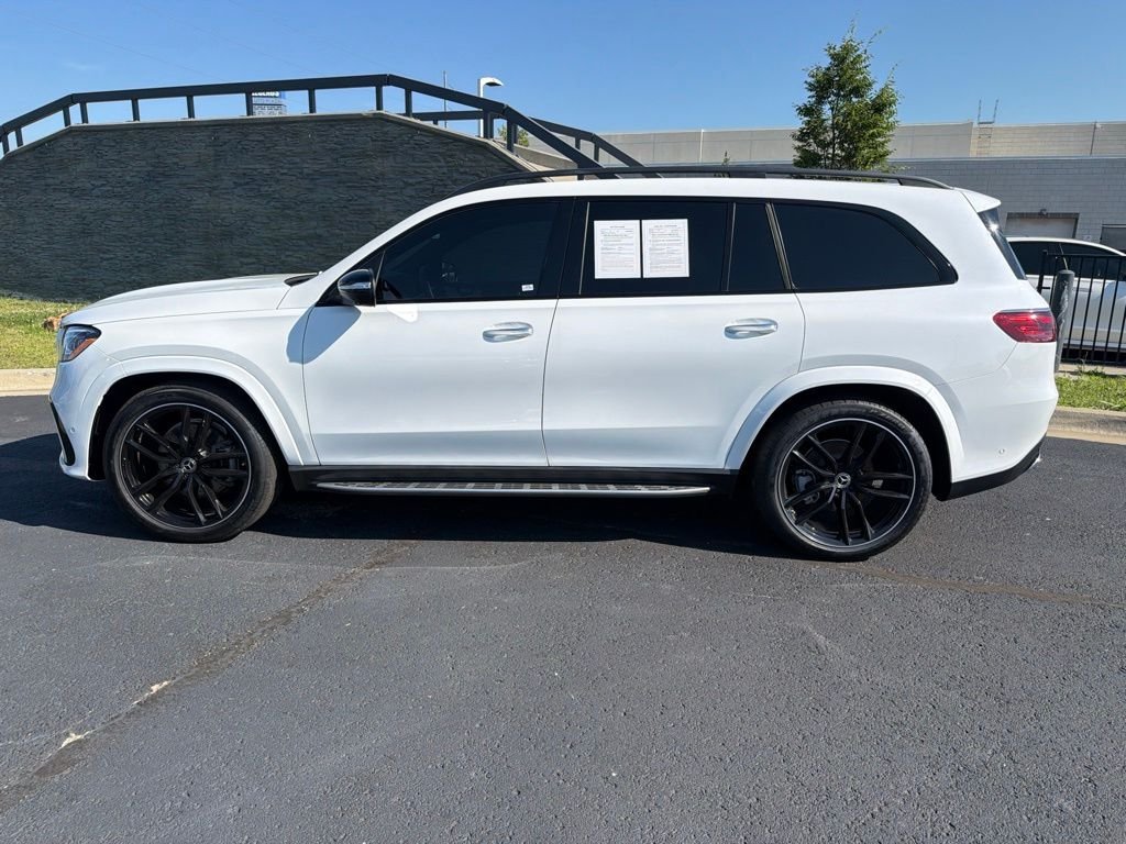 Used 2025  Mercedes-Benz GLS 450 image 4