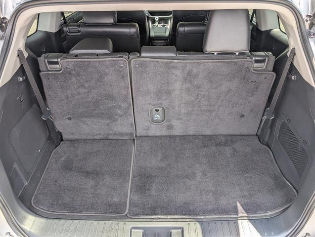 Used 2023  Toyota Platinum image 14