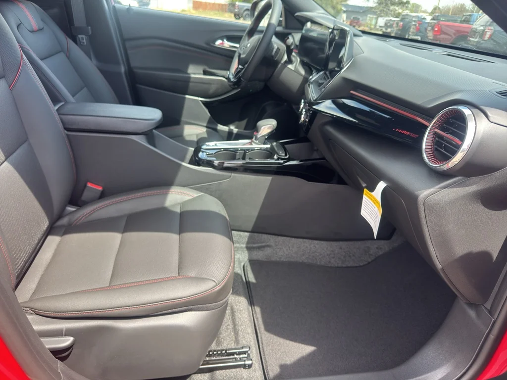 2026 Chevrolet Trax RS - Photo 15