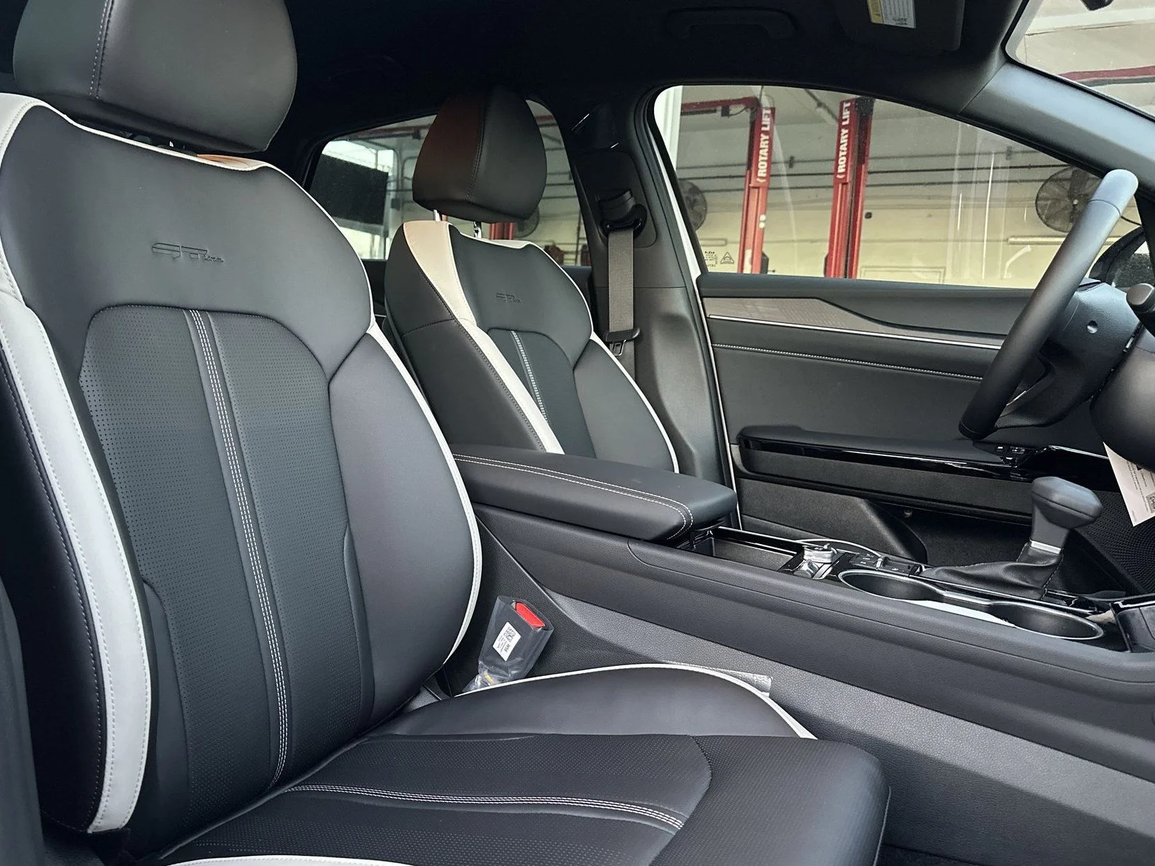 New 2026 Wolf Gray Kia GT-Line FWD image 26