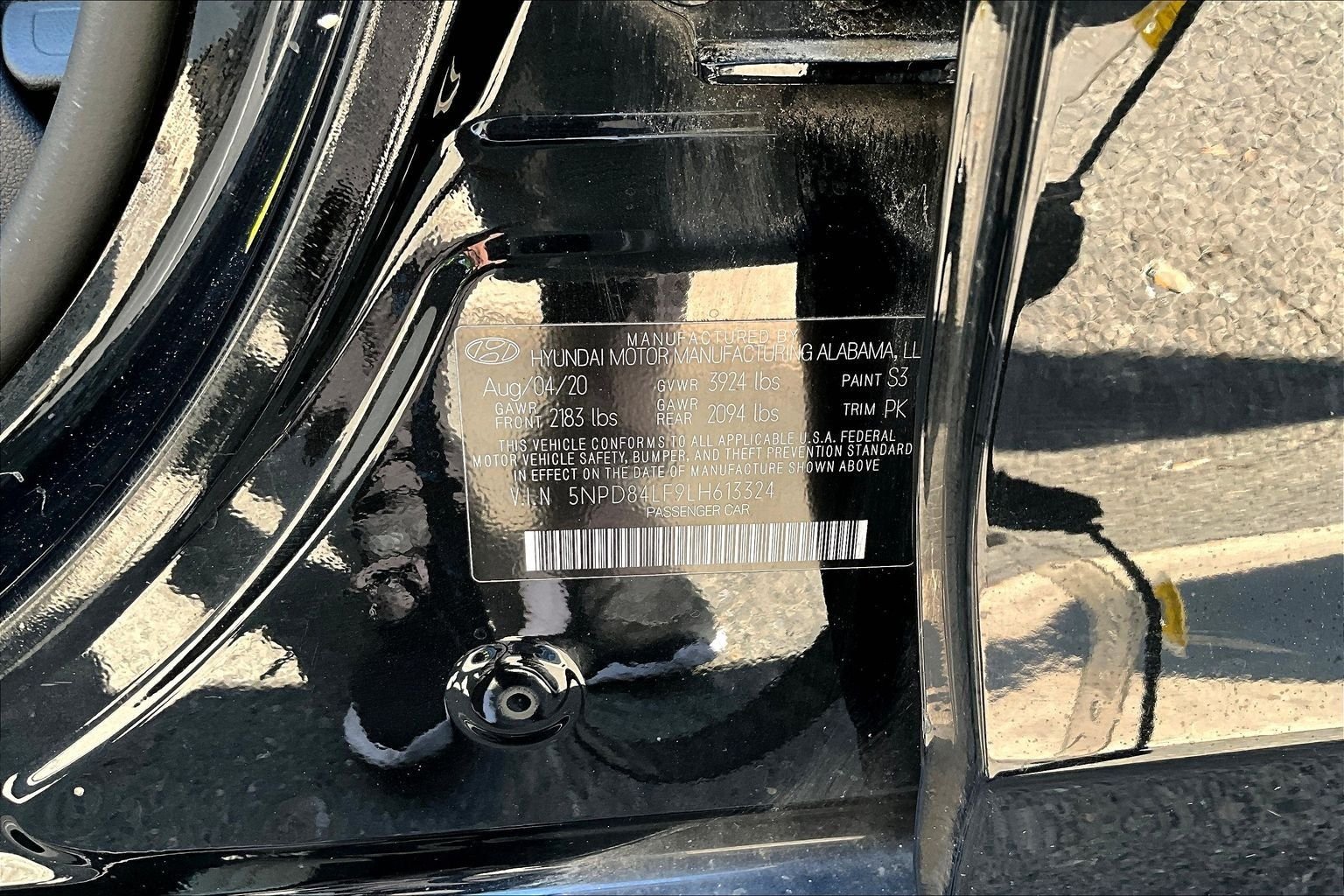 Used 2020 Black Hyundai Value Edition image 17
