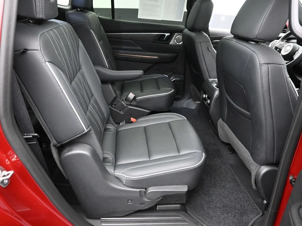 Certified Used 2025 Red Buick Avenir image 10