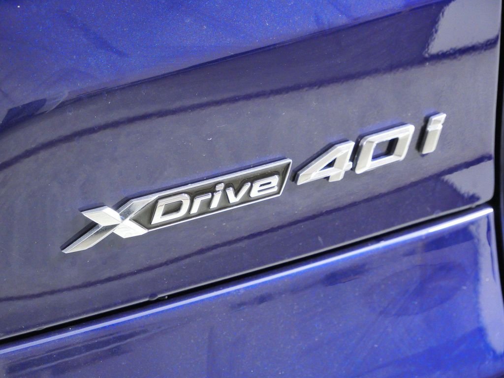 New 2026 Tanzanite Blue II Metallic BMW xDrive40i image 12
