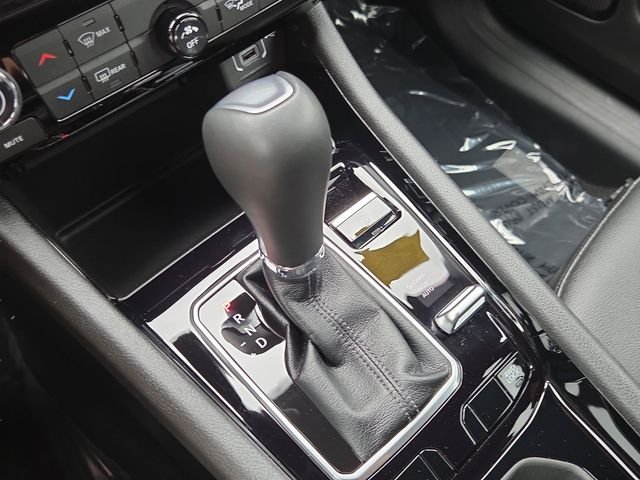 Used 2026 Blue Jeep Latitude image 19
