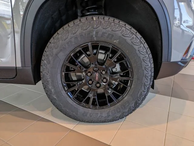 2026 GMC Acadia AT4 - Photo 10