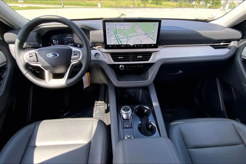 New 2026 Black Ford Active image 5