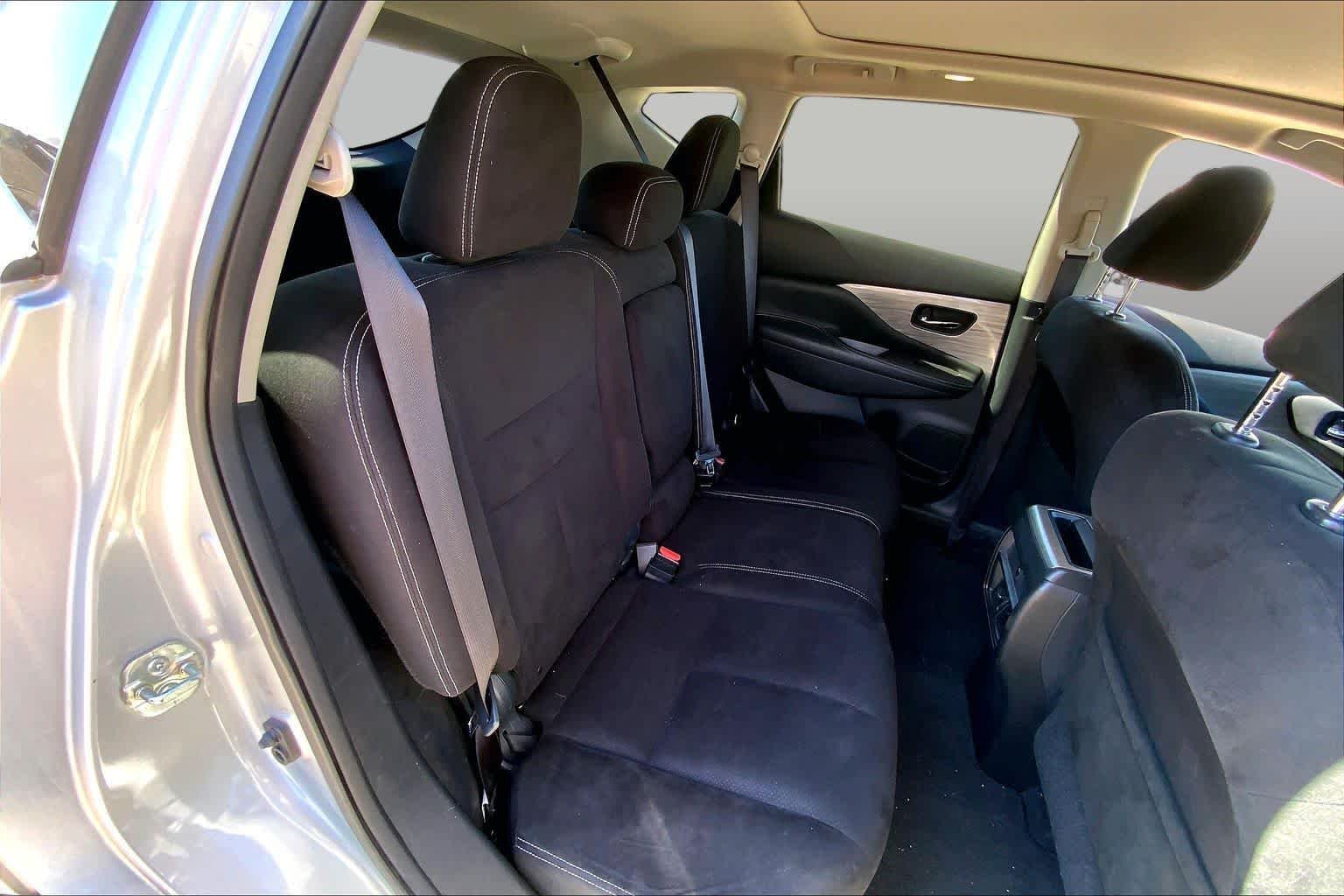 Used 2015 Brilliant Silver Metallic Nissan SV image 18