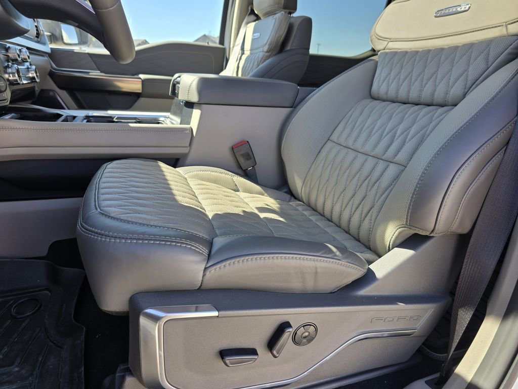 New 2026 Star White Metallic Tri-Coat Ford F-450® Platinum® image 42