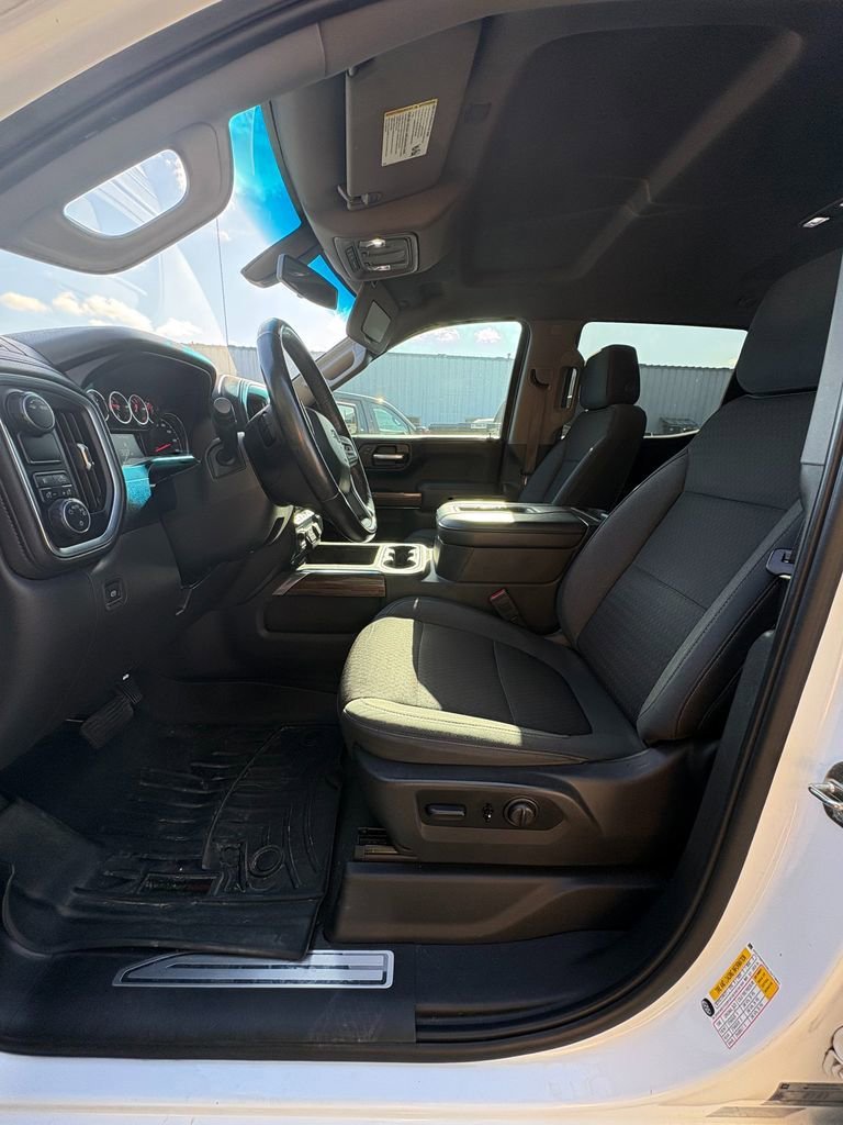 Used 2020 SUMMIT WHITE Chevrolet RST image 4