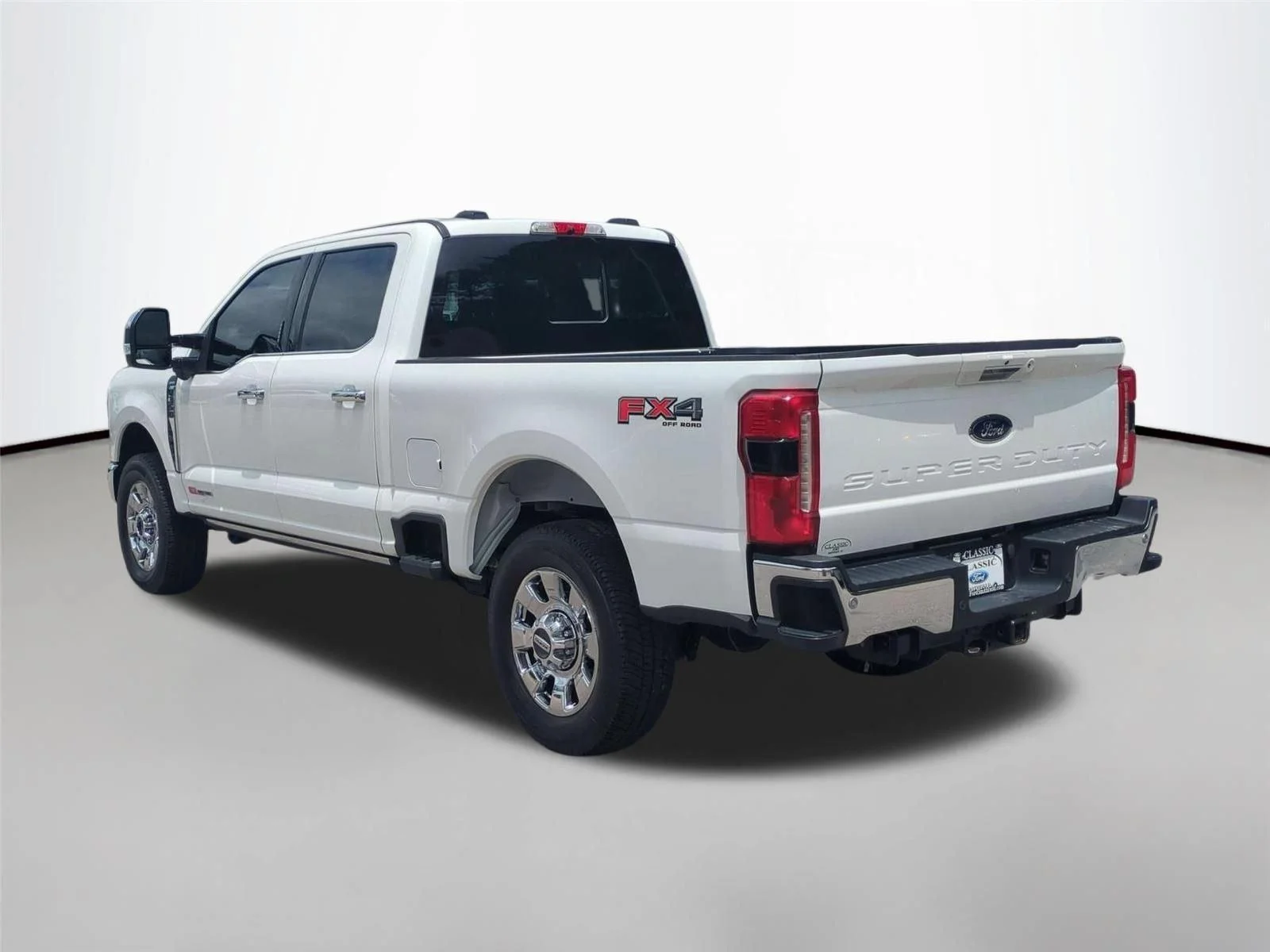 Used 2024 Star White Metallic Tri-Coat FORD  image 3