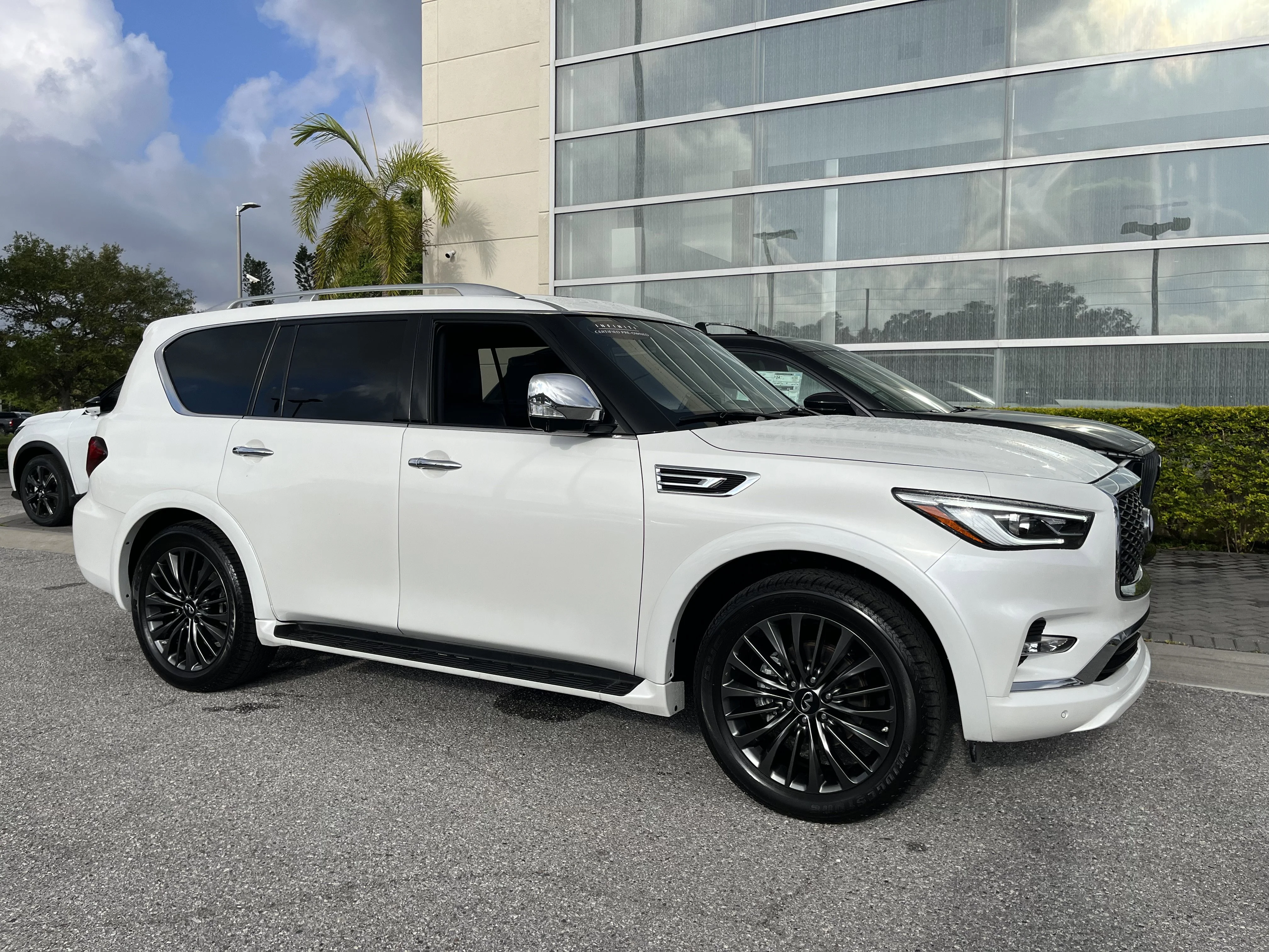 Certified Used 2024 Moonstone White INFINITI SENSORY image 8