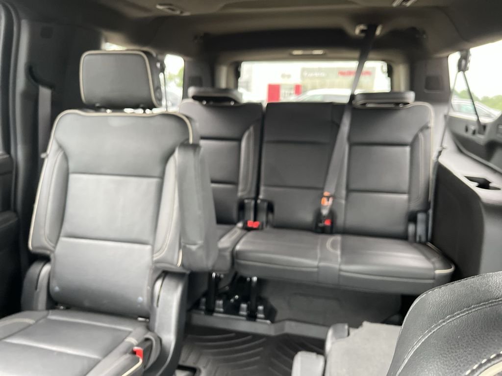Used 2023 Gray GMC SLT image 23