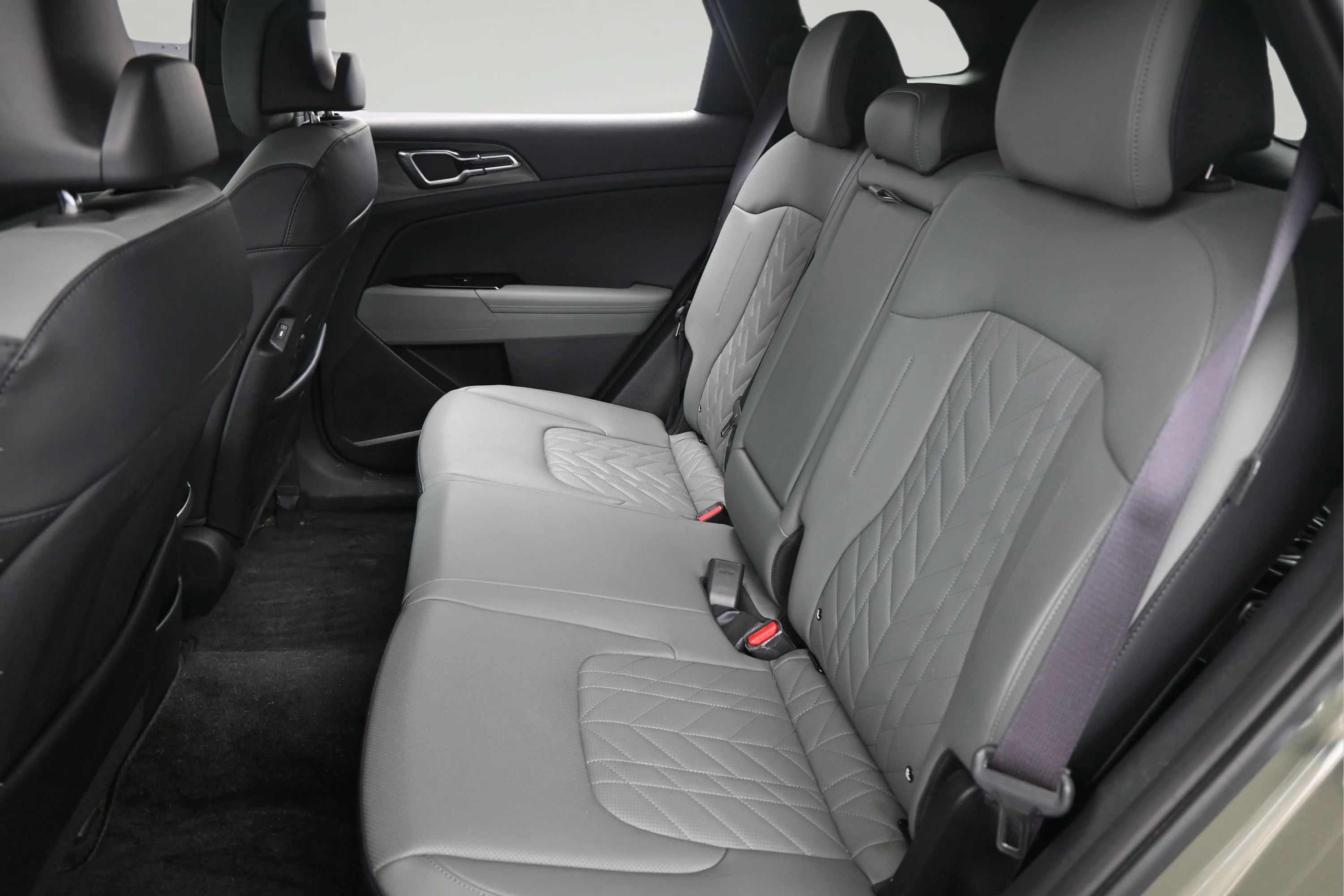 Used 2024 Jungle Green Kia X-Line image 11