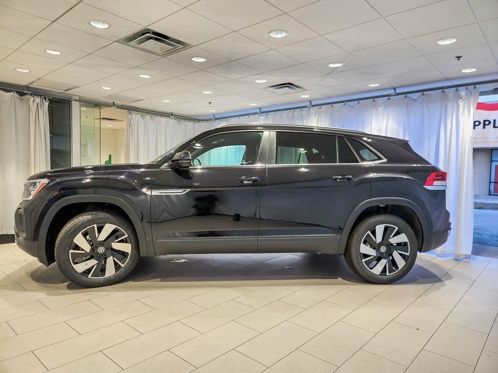 New 2026 Deep Black Pearl Volkswagen SE w/Technology image 3