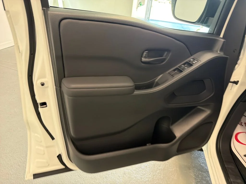 New 2027 Glacier White Nissan Crew Cab S image 11