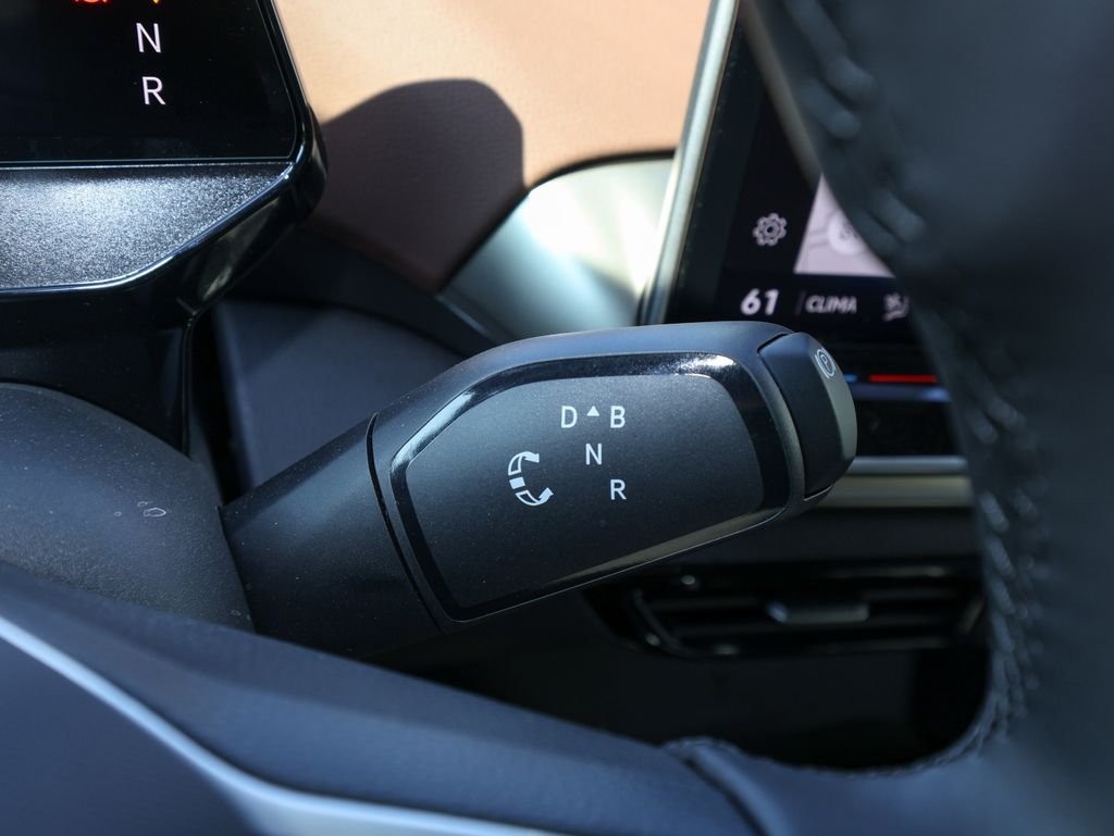 New 2026 Black Volkswagen Pro image 25