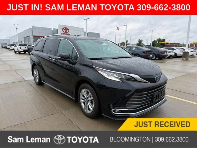 2024 Toyota Sienna Limited for sale at Sam Leman Toyota of Bloomington